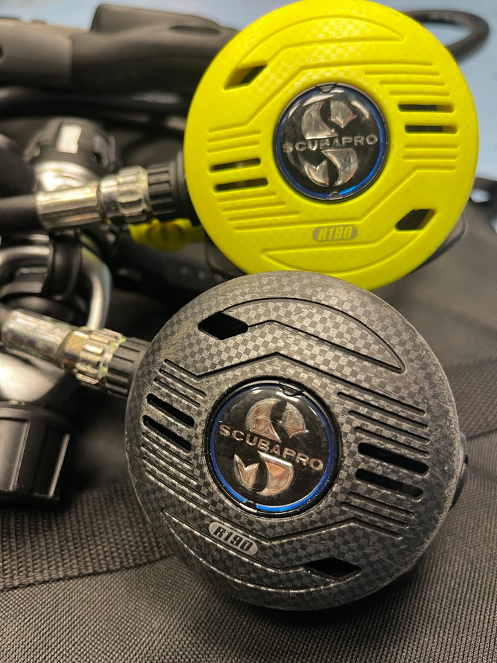 Second-hand Regulator set and Glide 500 BCD - scubapro - Aquaholics Dive Centre, Shop and Sea Safari