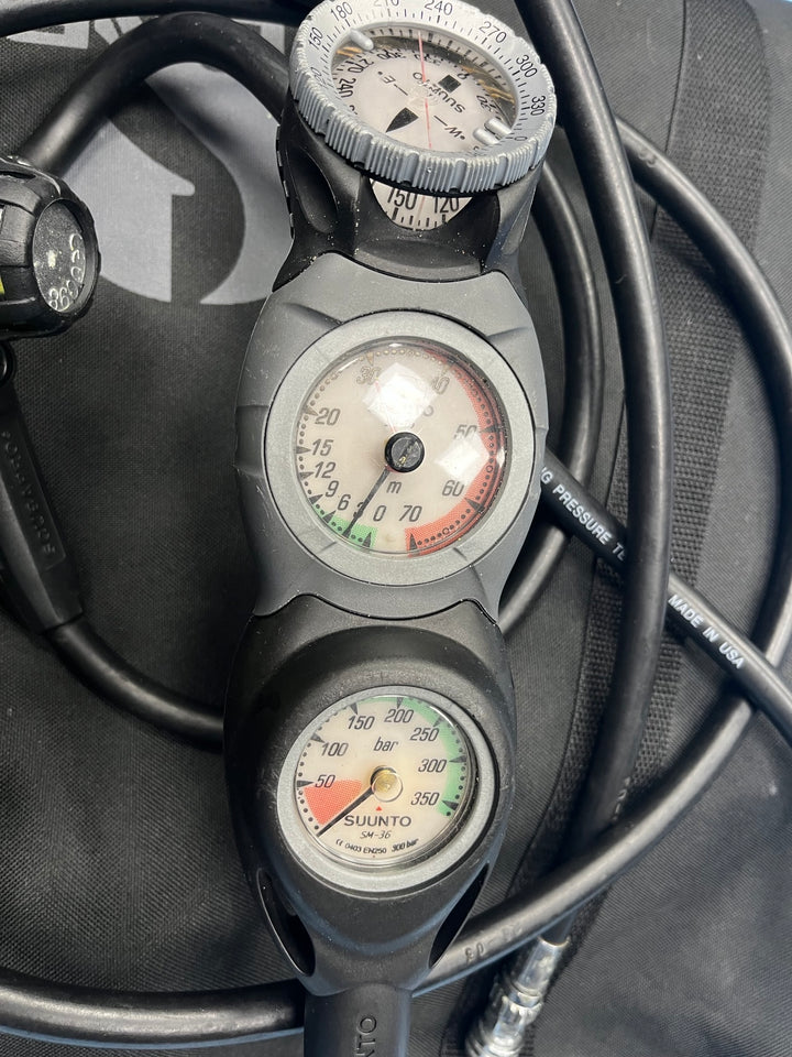 Second-hand Regulator set and Glide 500 BCD - scubapro - Aquaholics Dive Centre, Shop and Sea Safari
