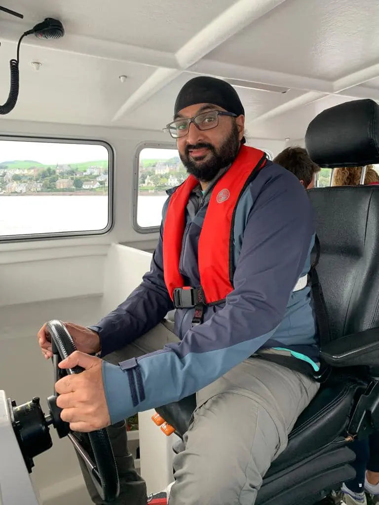 Pilgrimage BBC 9pm - Aquaholics Dive Centre, Shop and Sea Safari