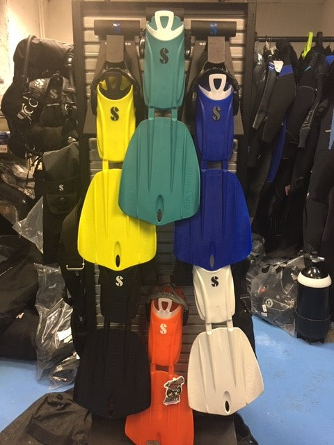 Which colour of seawing fin suits you?