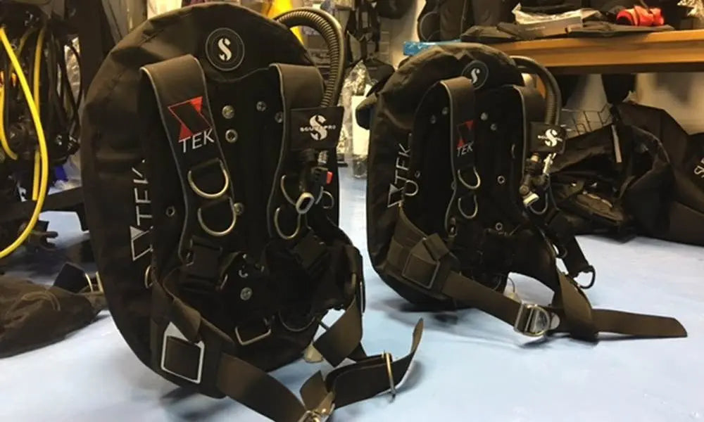 Tek wings - Aquaholics Dive Centre, Shop and Sea Safari