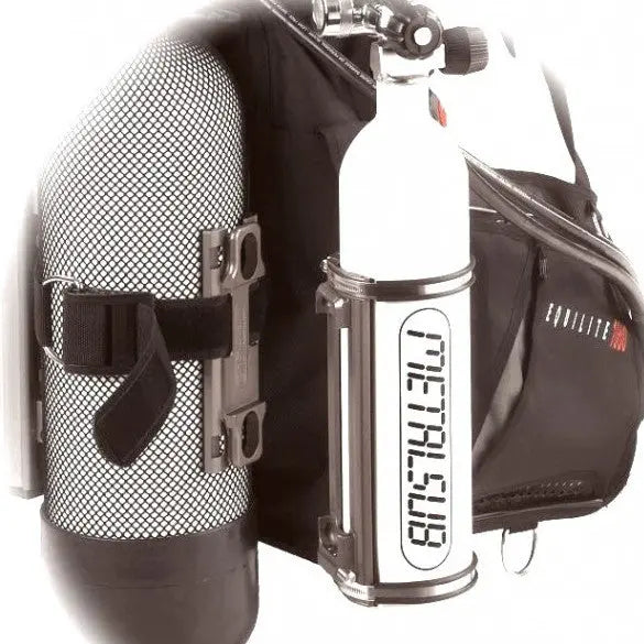 Pony Cylinders Aquaholics Dive Centre, Shop and Sea Safari