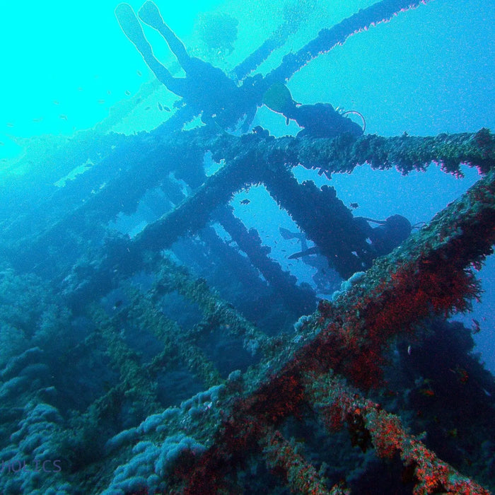 PADI Wreck Diver specialty course with Aquaholics